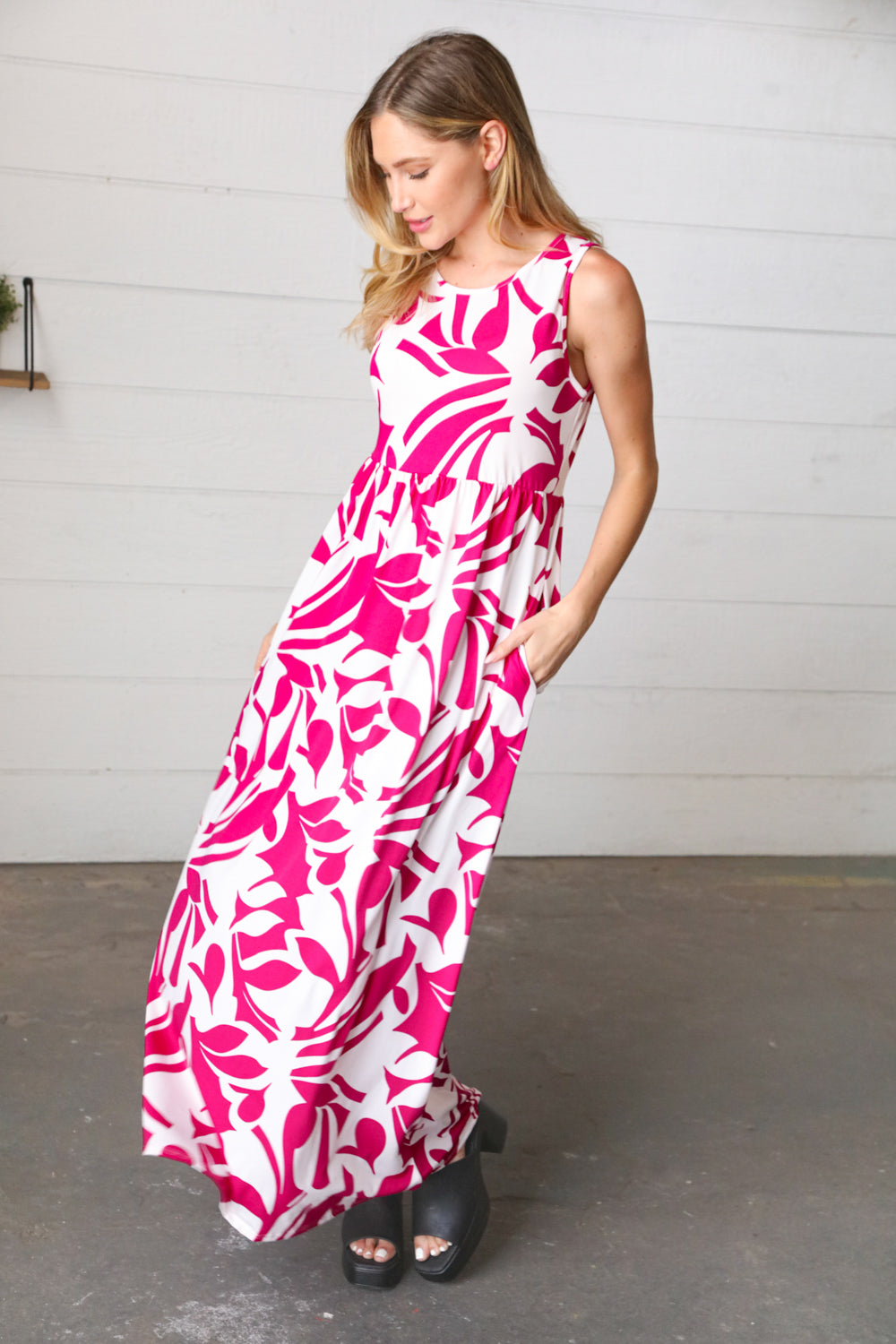 Magenta & White Floral Fit and Flare Sleeveless Maxi Dress