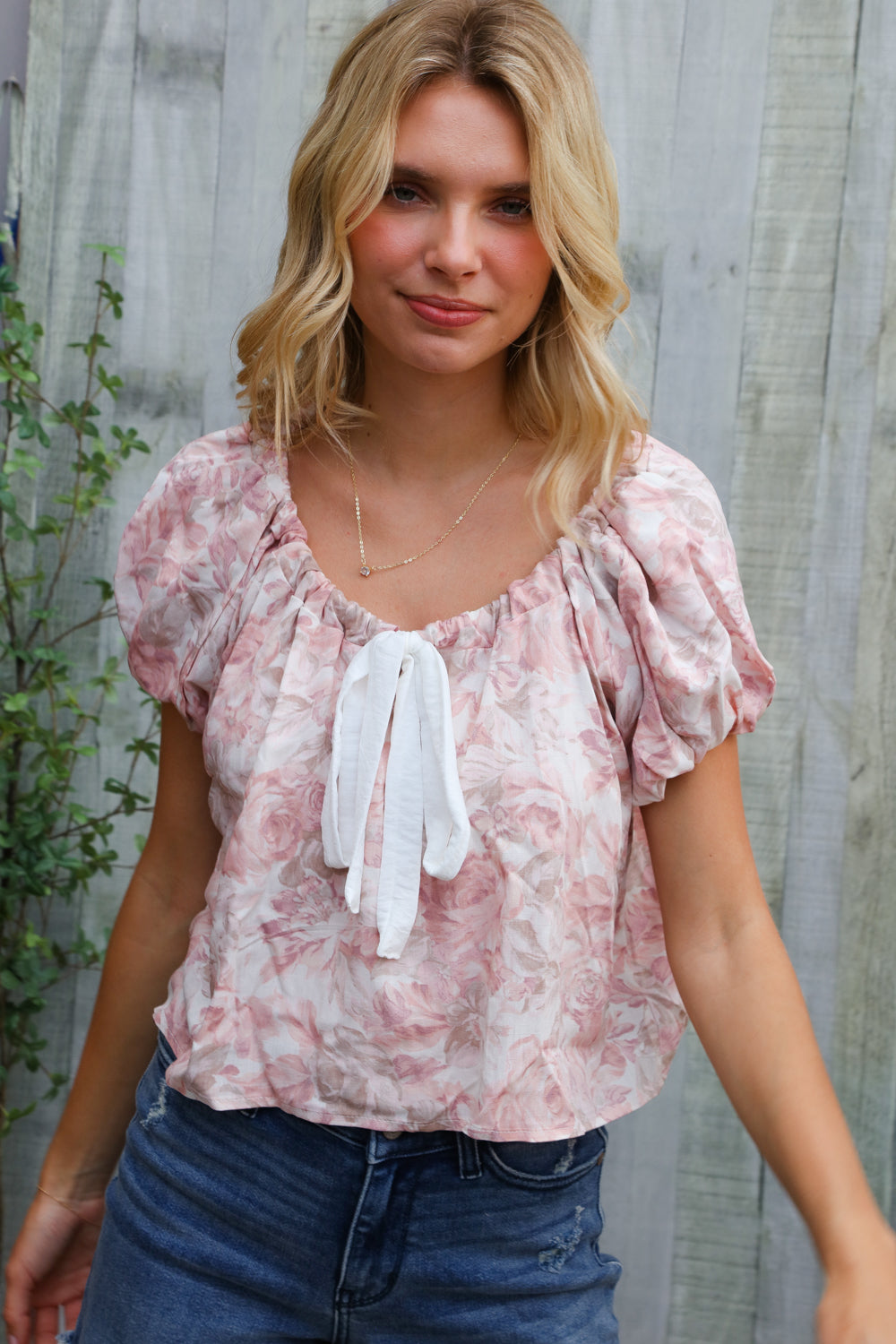 Feeling Femme' Blush Scoop Neck Floral Top w/Bow