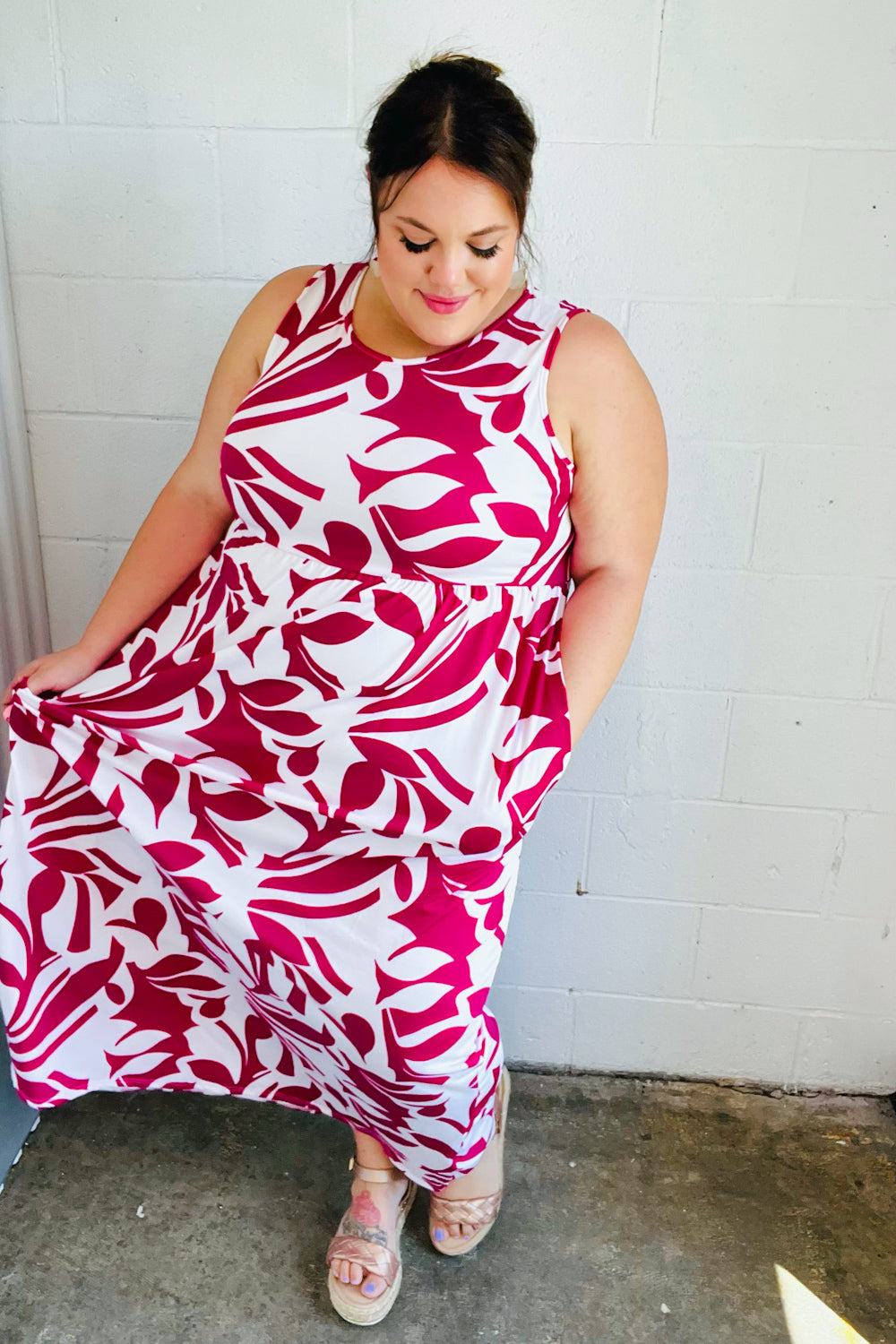 Magenta & White Floral Fit and Flare Sleeveless Maxi Dress